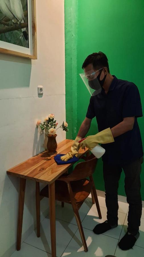 The Cabin Tugu Hostel Γιογκιακάρτα Εξωτερικό φωτογραφία